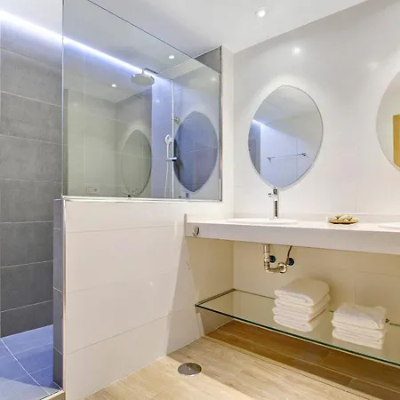 Falco 2 Apartment *