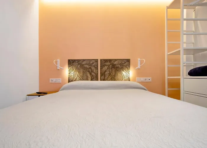 Falco 2 Apartman La Oliva